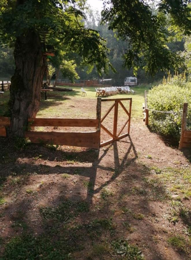 Les Roches Chambre D'Hotes Servant Εξωτερικό φωτογραφία